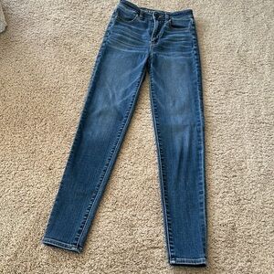 AE Highest Rise Jegging; size; 0 Reg; great condition; pet free smoke free home